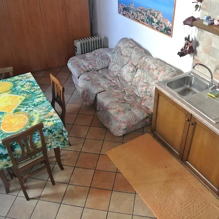 La Finestra Sul Mare Apartment *