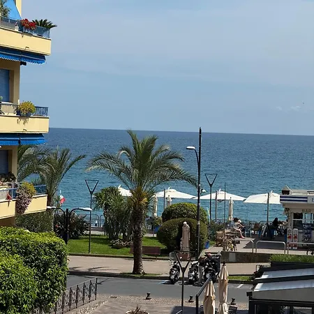 La Finestra Sul Mare Apartment